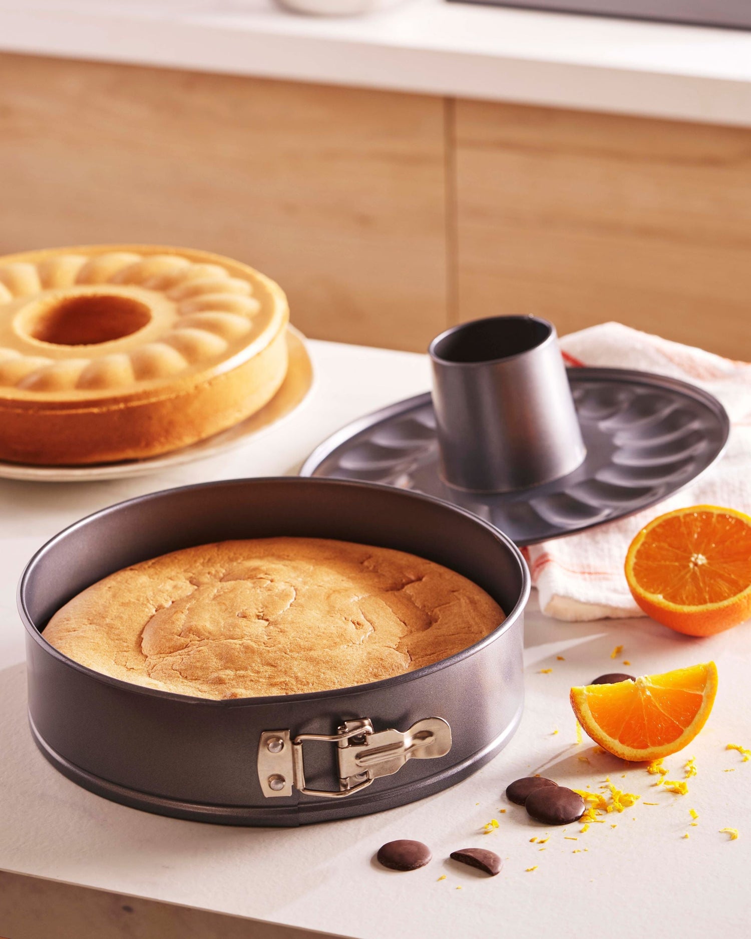 Classic Non-Stick Bakeware: Spring Form