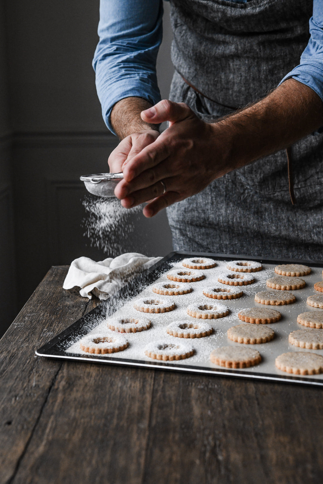 De Buyer Non-Stick Baking Trays - Oblique Edges (Sold In Packs Of 5)