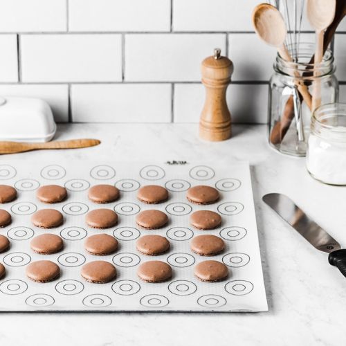 De Buyer Silicon Pastry Mat with 44 Macaron Markings 40cm x 30cm